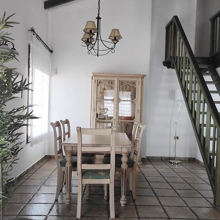 Cercado Del Medio, Chalet Con Piscina Privada 阿德耶 外观 照片