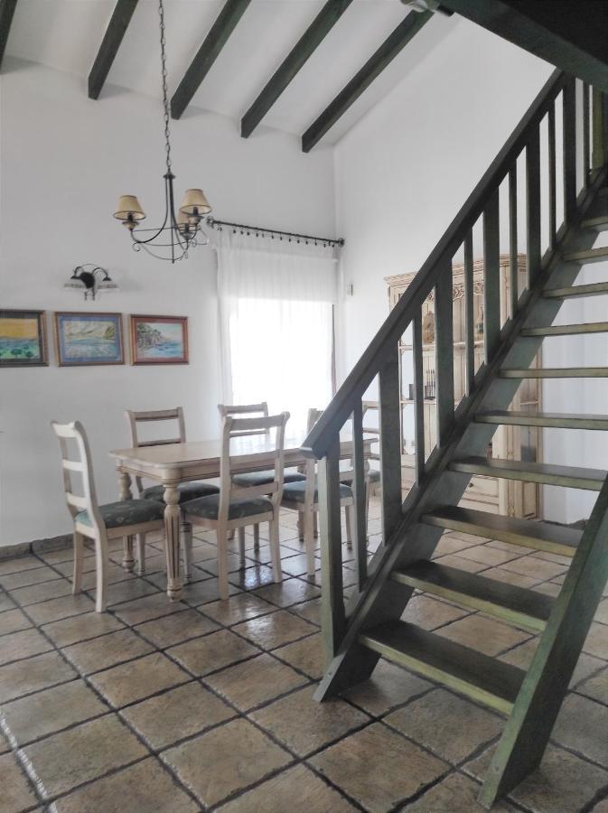Cercado Del Medio, Chalet Con Piscina Privada 阿德耶 外观 照片