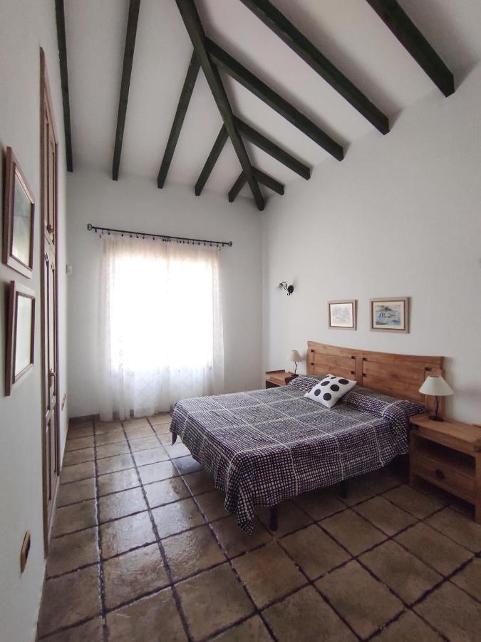 Cercado Del Medio, Chalet Con Piscina Privada 阿德耶 外观 照片