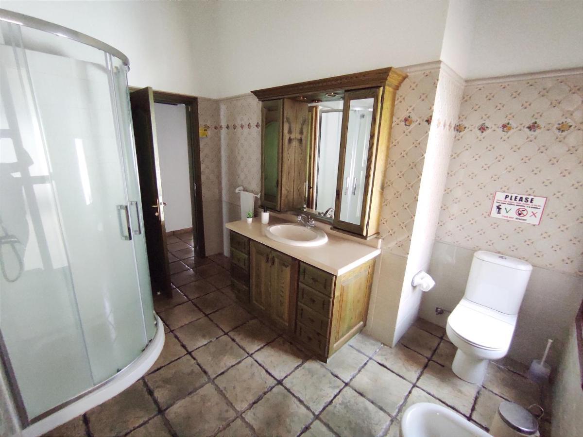 Cercado Del Medio, Chalet Con Piscina Privada 阿德耶 外观 照片
