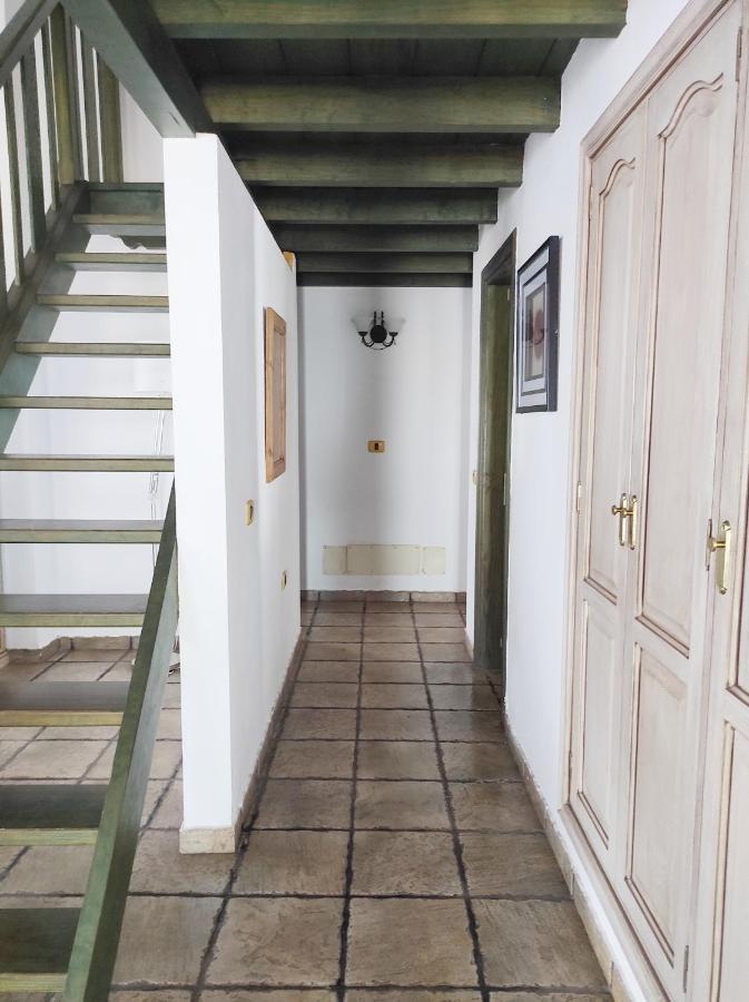 Cercado Del Medio, Chalet Con Piscina Privada 阿德耶 外观 照片