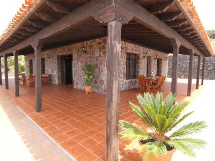 Cercado Del Medio, Chalet Con Piscina Privada 阿德耶 外观 照片